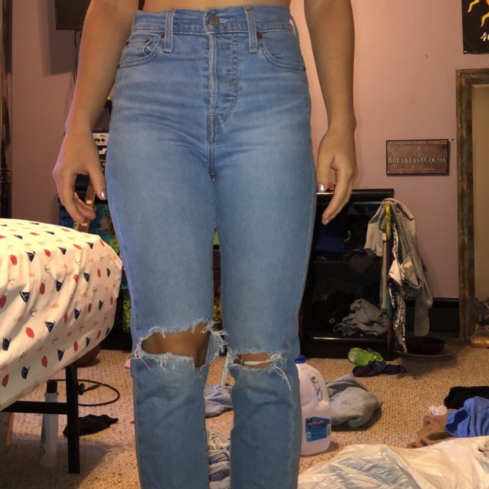 RIBCAGE LEVI JEANS